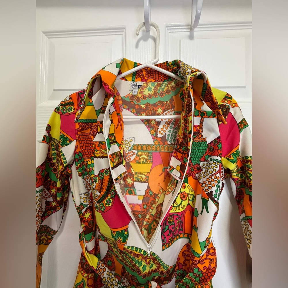Vintage Psychedelic Flower Power Novelty Sue Ann of Dallas Zip Tunic - Picture 8 of 15